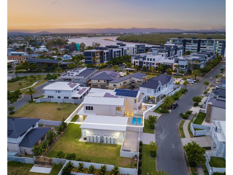 46 River Vista Way, Paradise Point QLD 4216