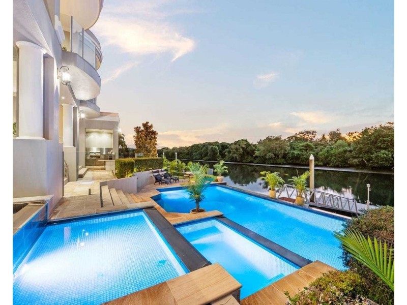 2510 Cressbrook Drive, Hope Island QLD 4212