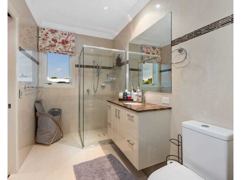 2510 Cressbrook Drive, Hope Island QLD 4212