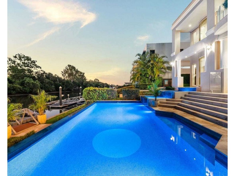 2510 Cressbrook Drive, Hope Island QLD 4212