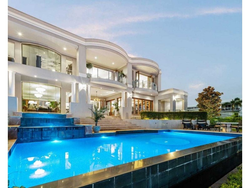 2510 Cressbrook Drive, Hope Island QLD 4212