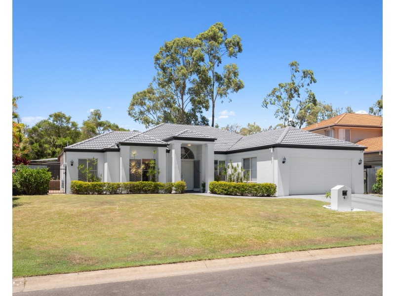 4 Calcetto Place, Arundel QLD 4214