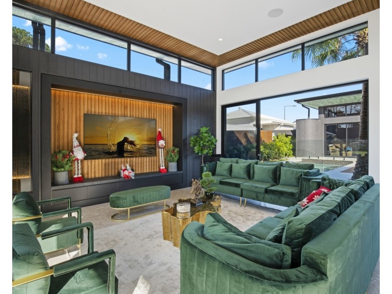 1828 Pinehurst Drive, Sanctuary Cove QLD 4212