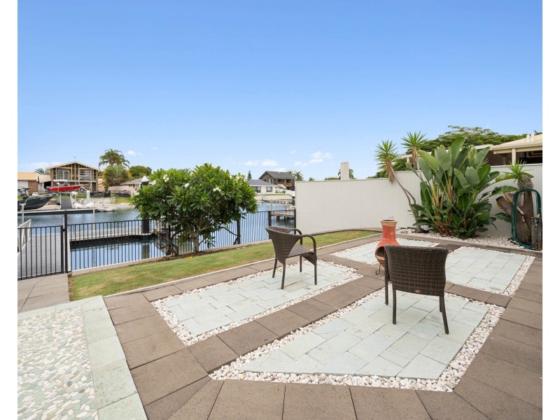14 Paterson Place, Paradise Point QLD 4216