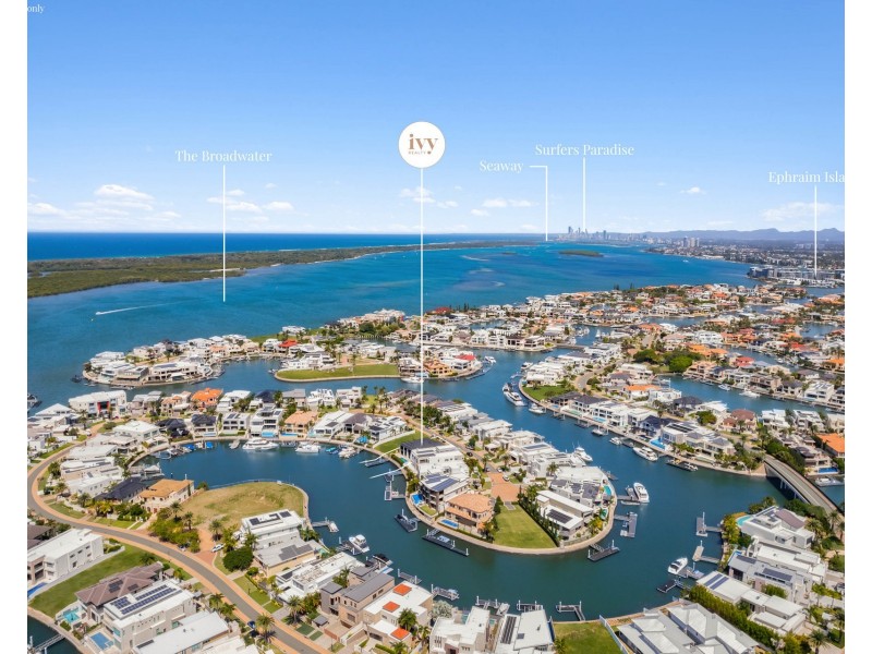 53 Royal Albert Crescent, Sovereign Islands QLD 4216