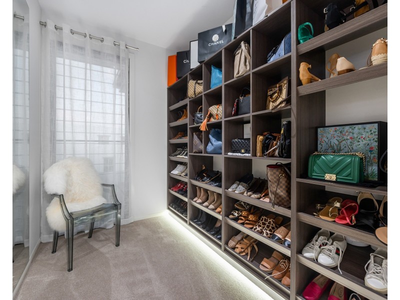 14 Royal Albert Crescent, Sovereign Islands QLD 4216