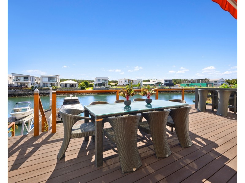 4 Northwater Drive, Hope Island QLD 4212