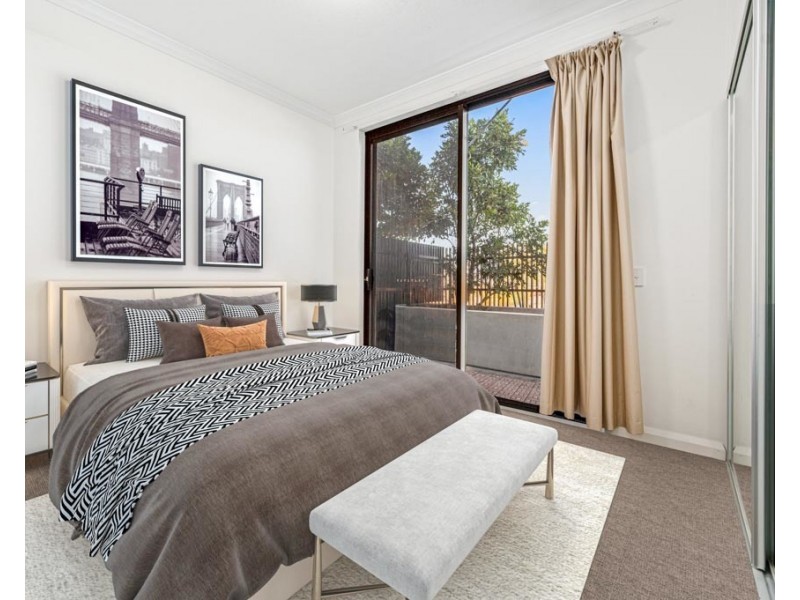 5206 Harbourview Drive, Hope Island QLD 4212