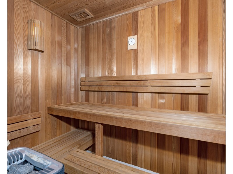 126 Amalfi Drive, Isle Of Capri QLD 4217