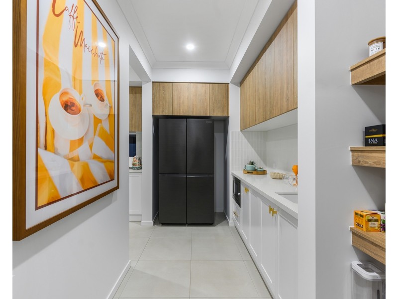 142 Paradise Parade, Jacobs Well QLD 4208
