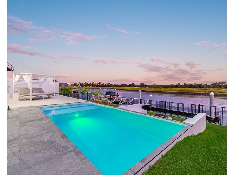 142 Paradise Parade, Jacobs Well QLD 4208