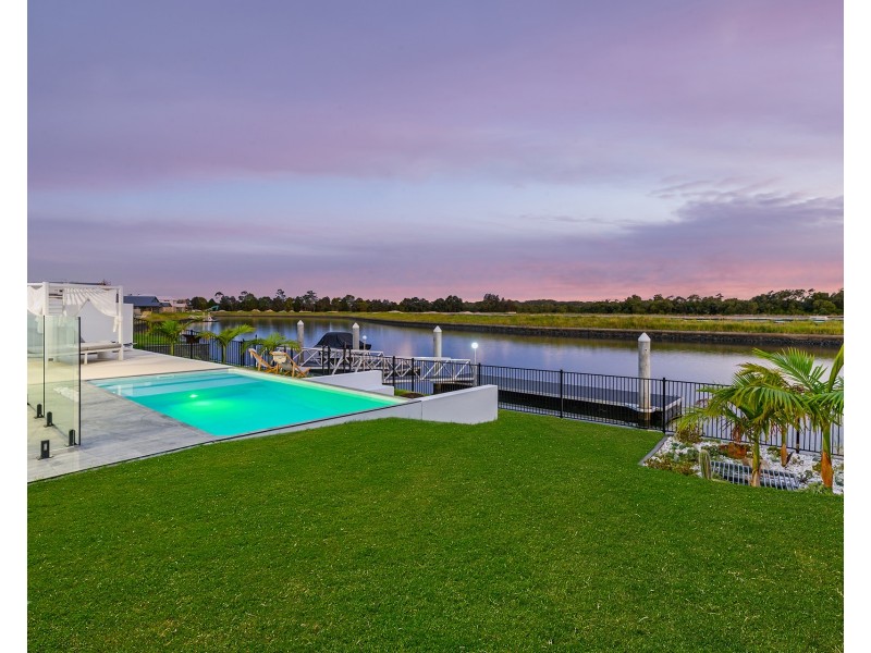 142 Paradise Parade, Jacobs Well QLD 4208