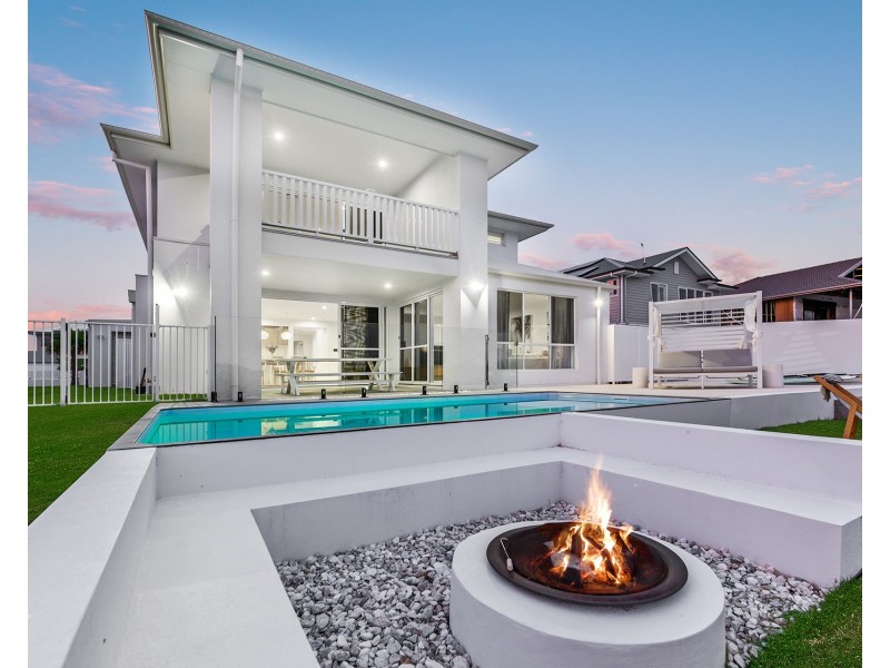 142 Paradise Parade, Jacobs Well QLD 4208