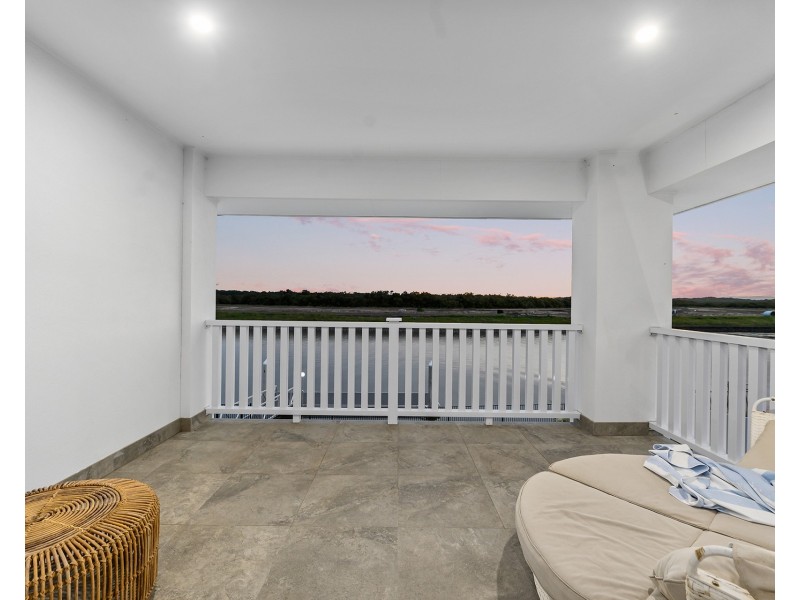 142 Paradise Parade, Jacobs Well QLD 4208