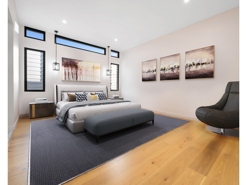 62 Lakeview Boulevard, Mermaid Waters QLD 4218