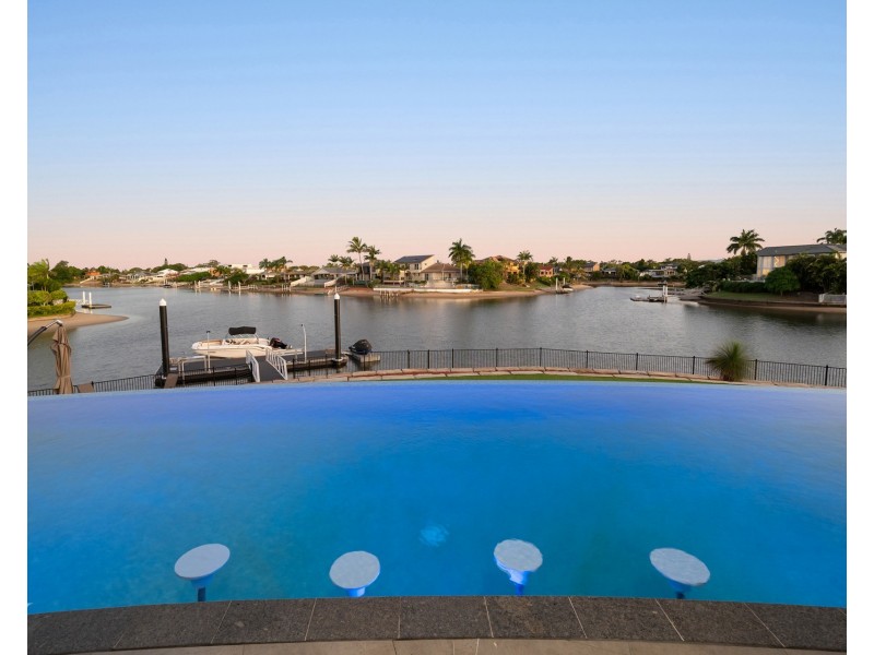 62 Lakeview Boulevard, Mermaid Waters QLD 4218