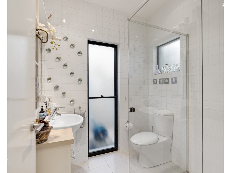 8056 Riverside Drive, Hope Island QLD 4212