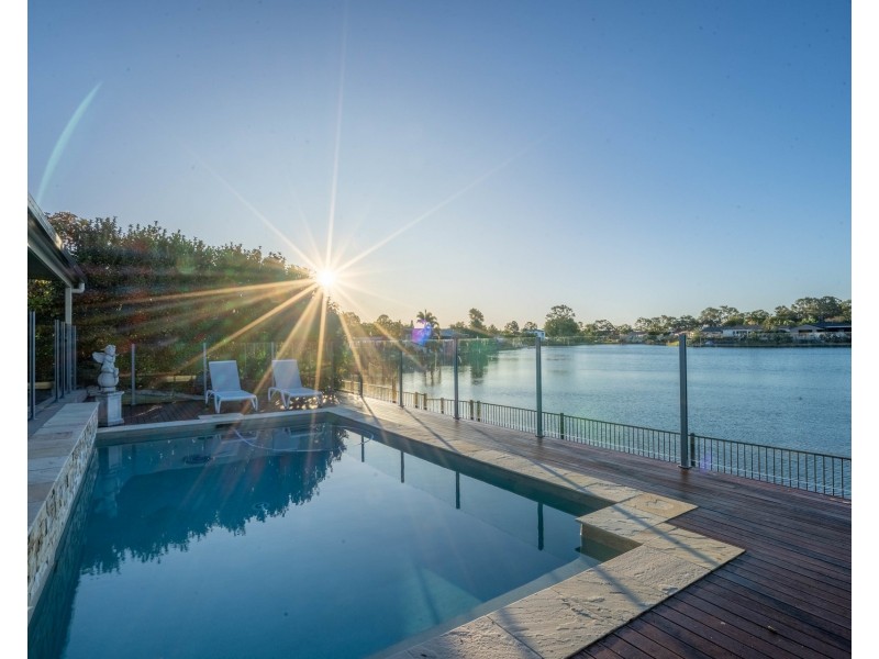 19 Lefroy Drive, Coombabah QLD 4216