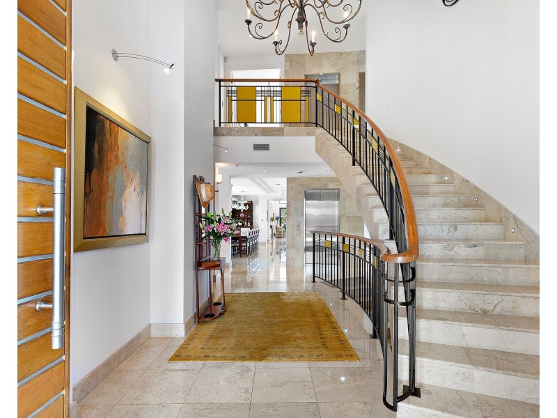 2104 The Circle, Sanctuary Cove QLD 4212