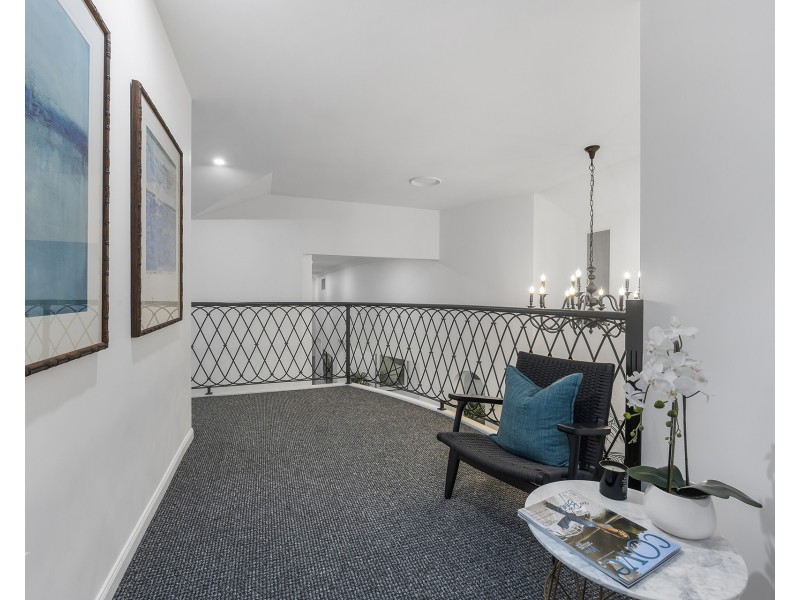 7077 Keyside Close, Sanctuary Cove QLD 4212