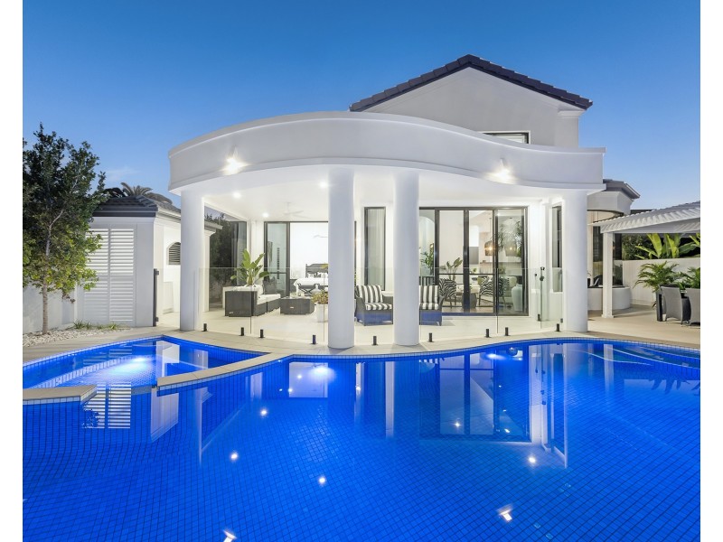 7077 Keyside Close, Sanctuary Cove QLD 4212
