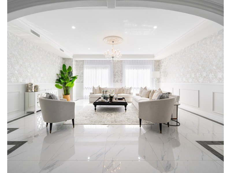 1663 Riverdale Drive, Hope Island QLD 4212