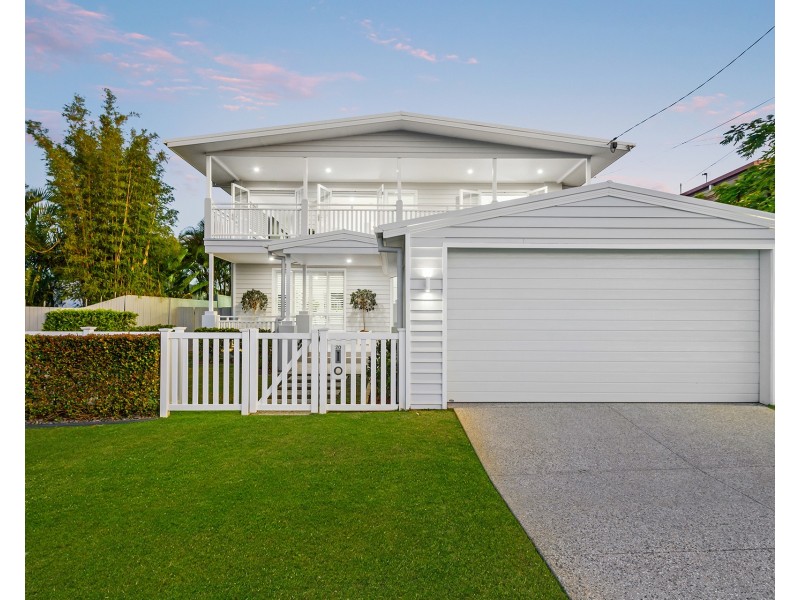 20 Plover Avenue, Paradise Point QLD 4216