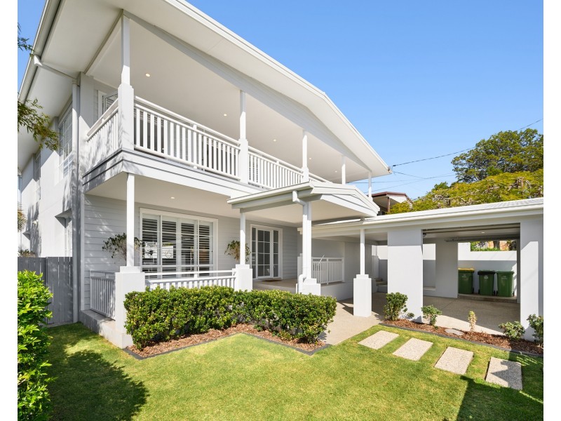 20 Plover Avenue, Paradise Point QLD 4216