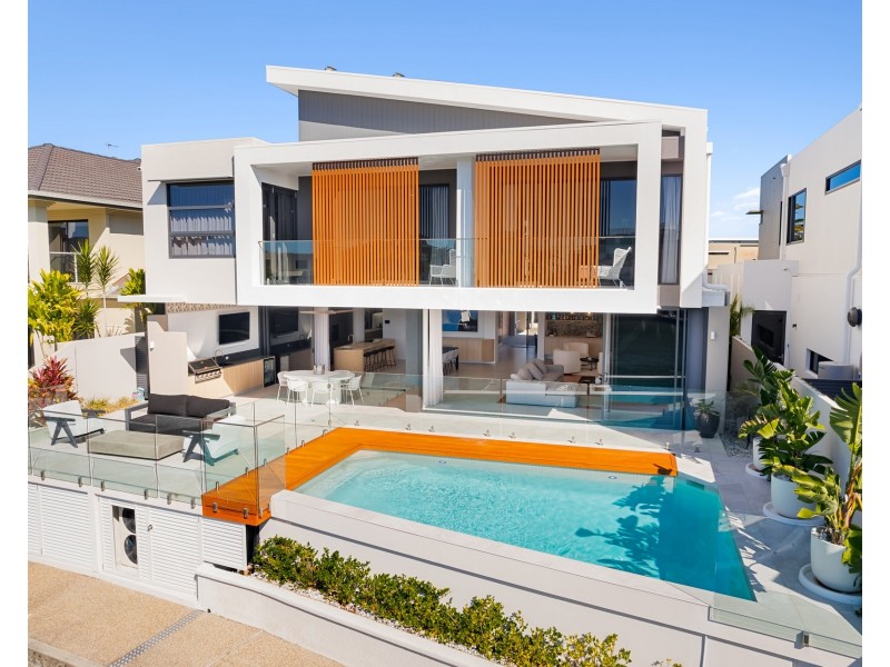 5/11 Regents Court, Sovereign Islands QLD 4216