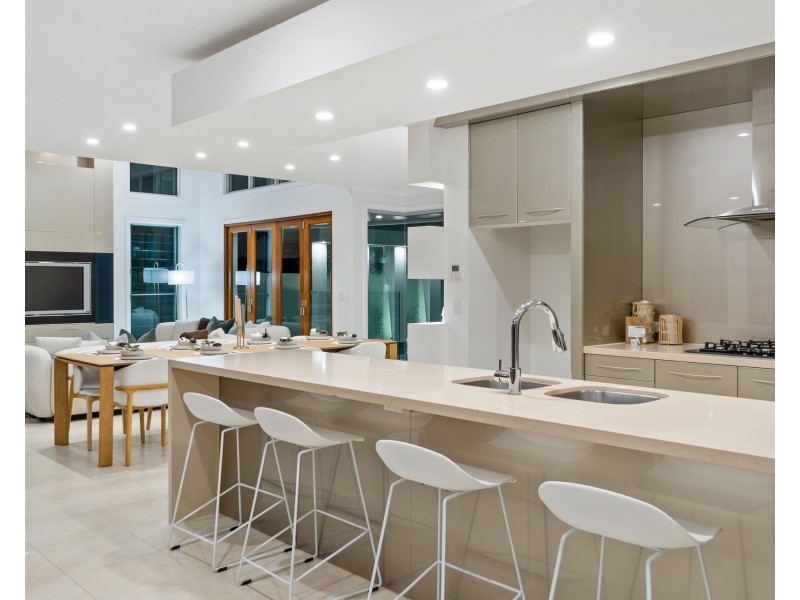 26 Buccaneer Way, Coomera Waters QLD 4209