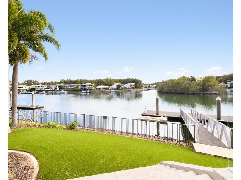 26 Buccaneer Way, Coomera Waters QLD 4209