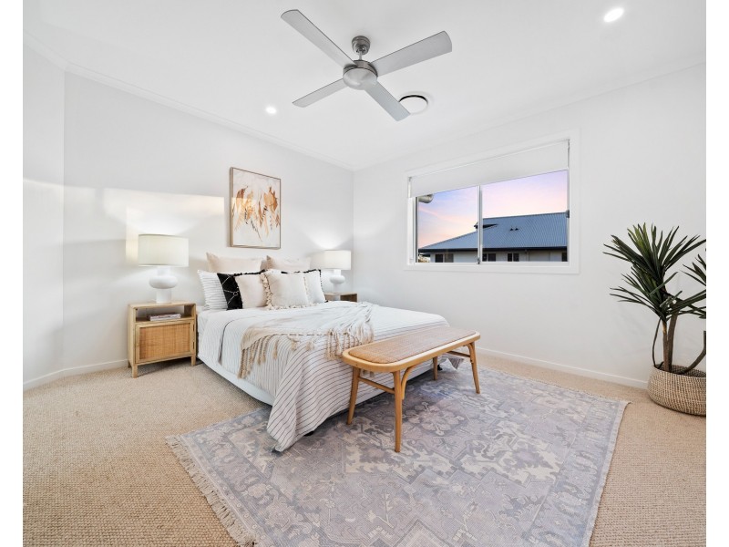 26 Buccaneer Way, Coomera Waters QLD 4209