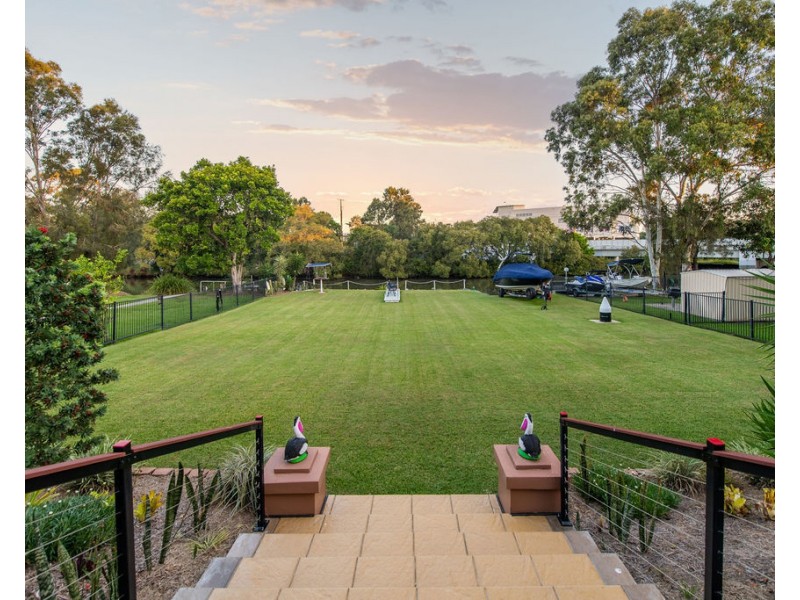 26 River Cove Place, Helensvale QLD 4212