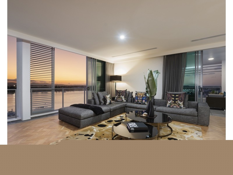 2601/2 Ephraim Island, Paradise Point QLD 4216