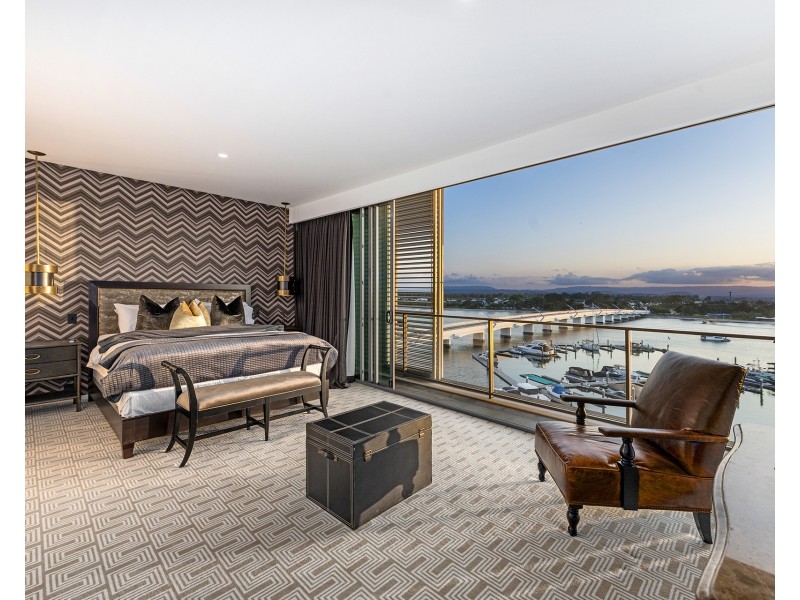 2601/2 Ephraim Island, Paradise Point QLD 4216
