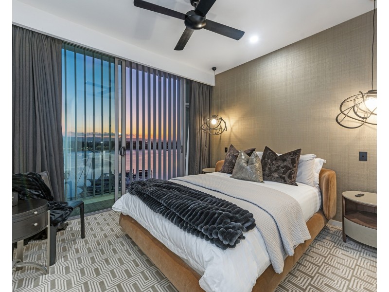 2601/2 Ephraim Island, Paradise Point QLD 4216