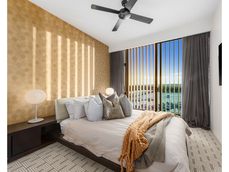 2601/2 Ephraim Island, Paradise Point QLD 4216