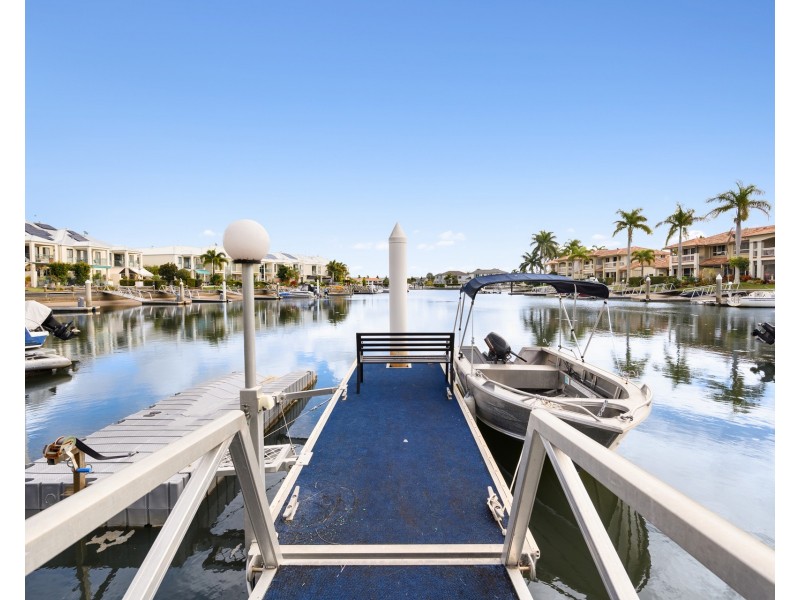 50/76 Bayview Street, Runaway Bay QLD 4216