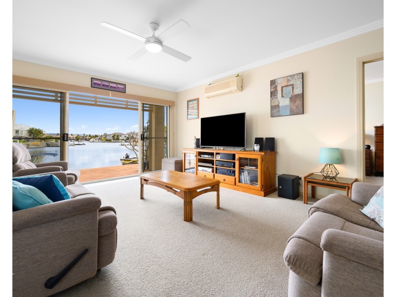 50/76 Bayview Street, Runaway Bay QLD 4216