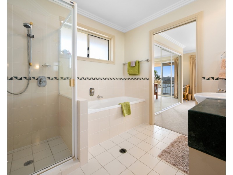 50/76 Bayview Street, Runaway Bay QLD 4216