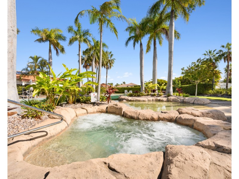 50/76 Bayview Street, Runaway Bay QLD 4216