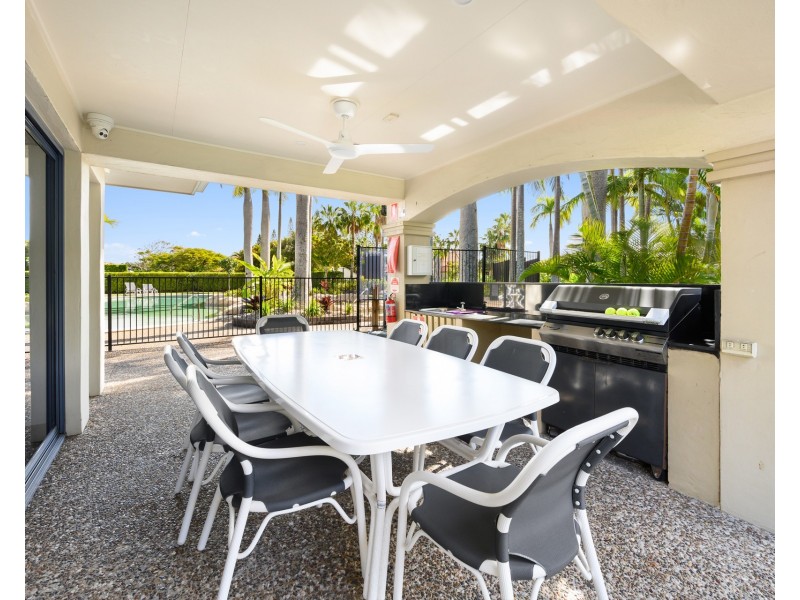 50/76 Bayview Street, Runaway Bay QLD 4216