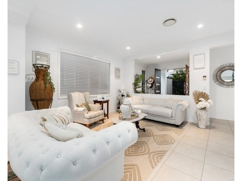 7413 Ellensbrook Drive, Hope Island QLD 4212