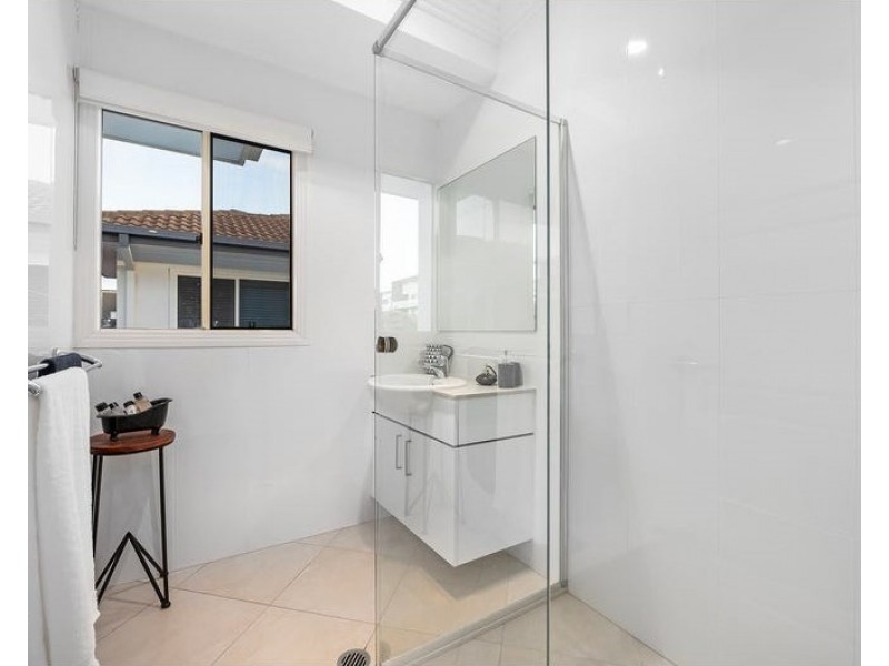 7413 Ellensbrook Drive, Hope Island QLD 4212