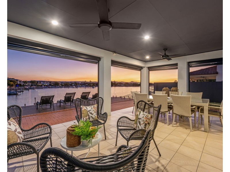 4 Sabrina Avenue, Helensvale QLD 4212