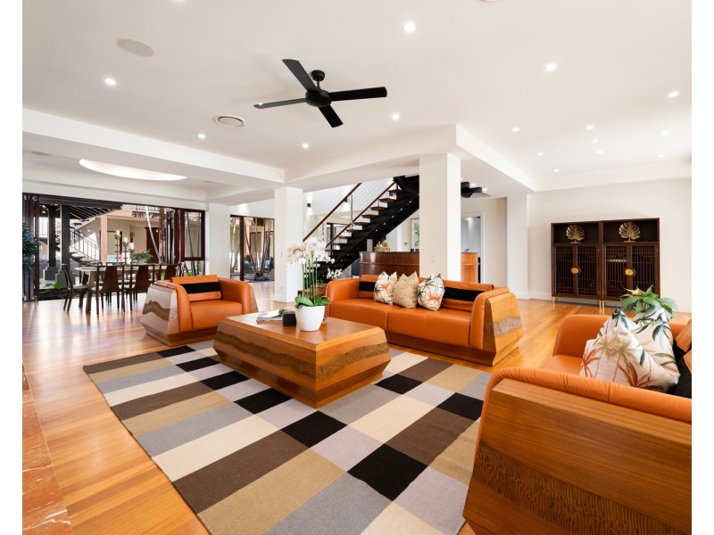 3118 Riverleigh Drive, Hope Island QLD 4212