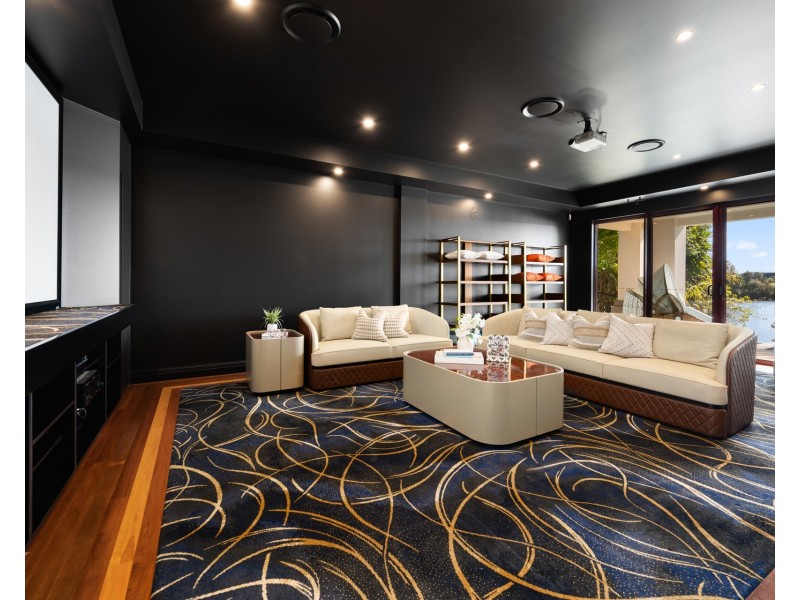 3118 Riverleigh Drive, Hope Island QLD 4212