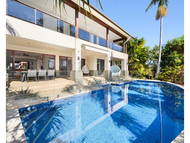 3118 Riverleigh Drive, Hope Island QLD 4212