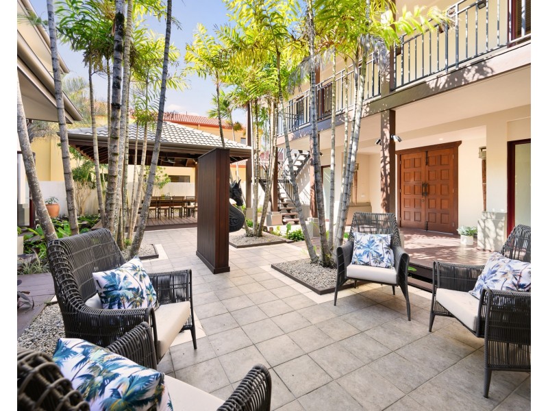 3118 Riverleigh Drive, Hope Island QLD 4212