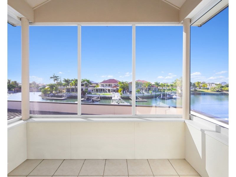 15 Excalibur Court, Sovereign Islands QLD 4216